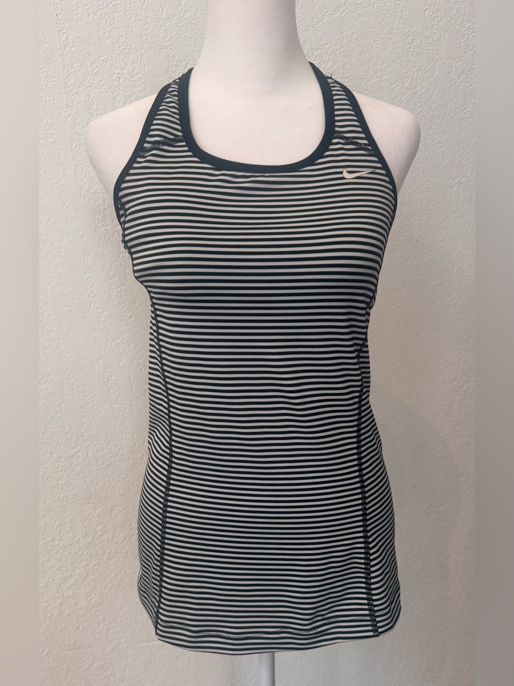 Nike women’s dri-fit stripe racer back fitted tank top with built in shelf bra